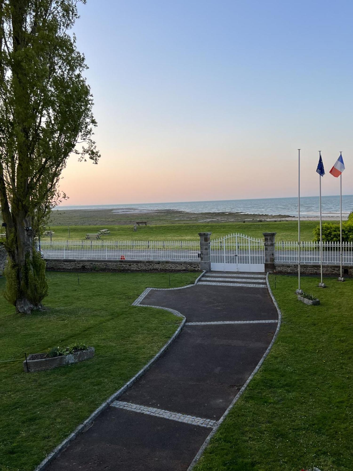 Hotel La Salmoniere Le Vivier-sur-Mer Exterior foto